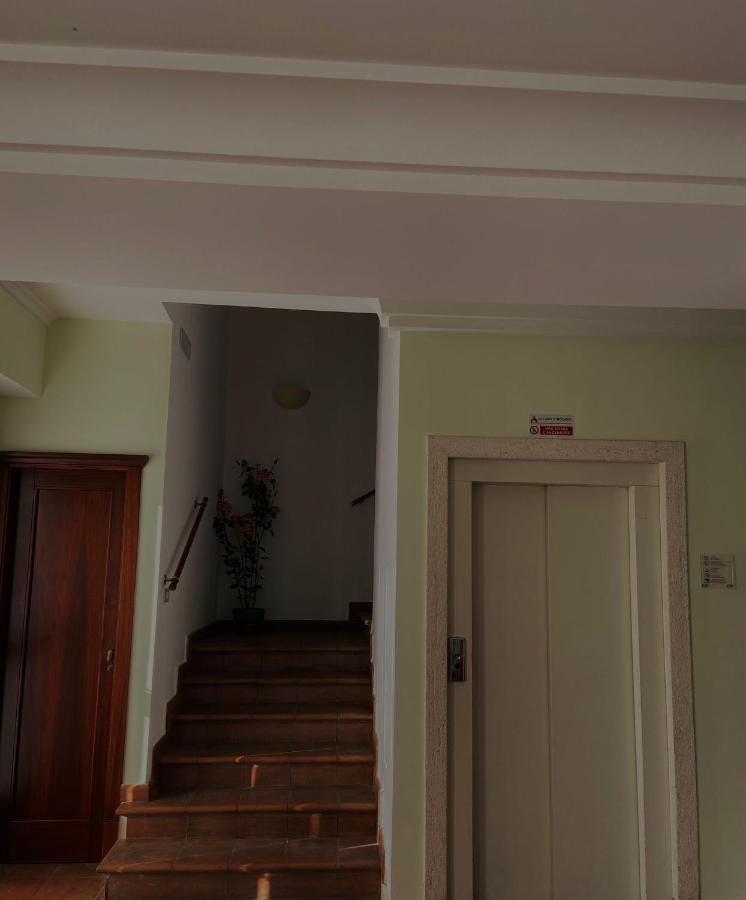 Hotel La Lampara เรจโจ ดี คาลาเบีย ภายนอก รูปภาพ
