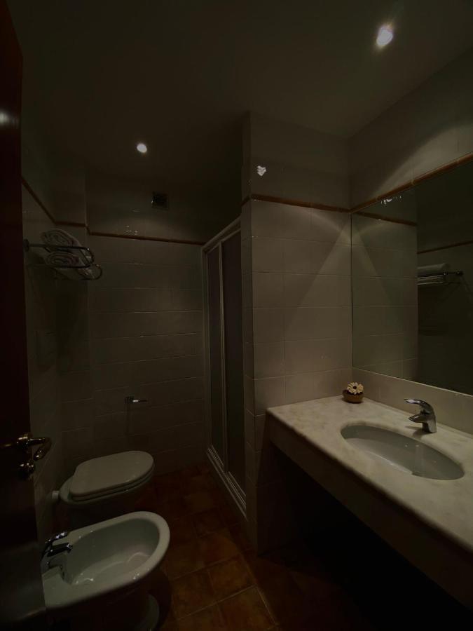 Hotel La Lampara เรจโจ ดี คาลาเบีย ภายนอก รูปภาพ