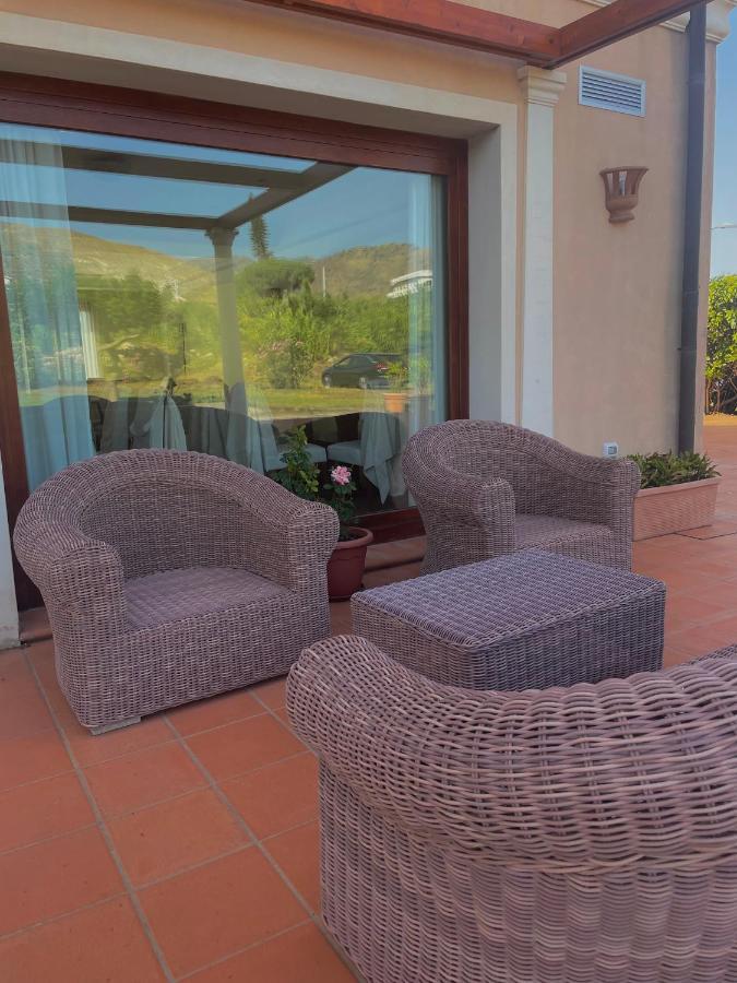 Hotel La Lampara เรจโจ ดี คาลาเบีย ภายนอก รูปภาพ