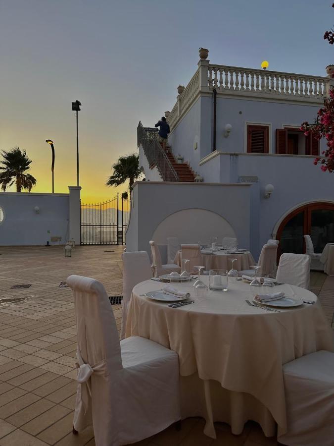 Hotel La Lampara เรจโจ ดี คาลาเบีย ภายนอก รูปภาพ